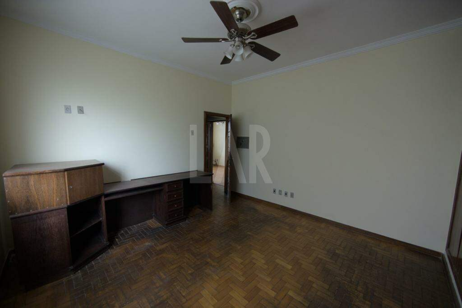 Casa Comercial de 3 quartos para alugar, Santa Efigênia, Belo Horizonte - MG