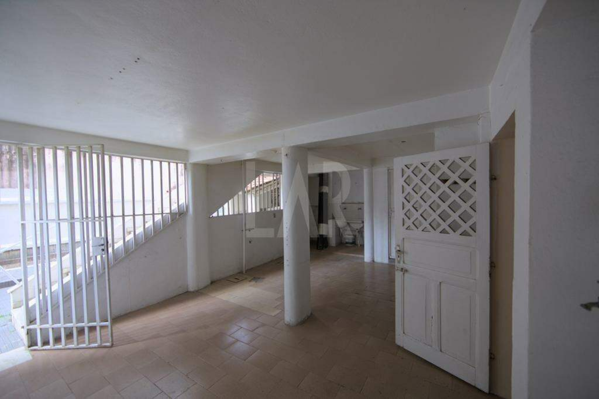 Casa Comercial de 3 quartos para alugar, Santa Efigênia, Belo Horizonte - MG