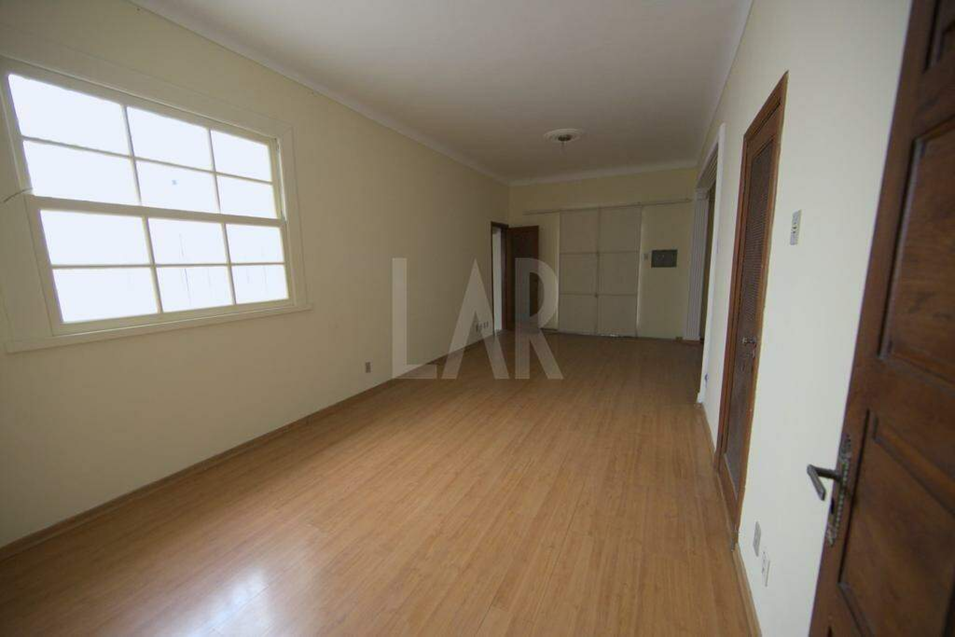 Casa Comercial de 3 quartos para alugar, Santa Efigênia, Belo Horizonte - MG