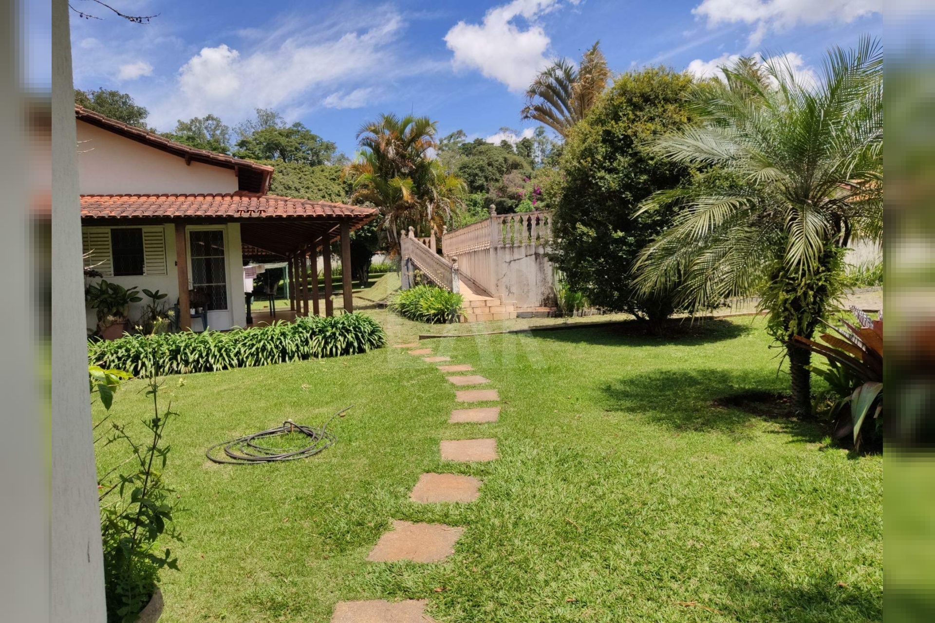 Casa de 5 quartos à venda, Lagoa do Miguelão, Nova Lima - MG