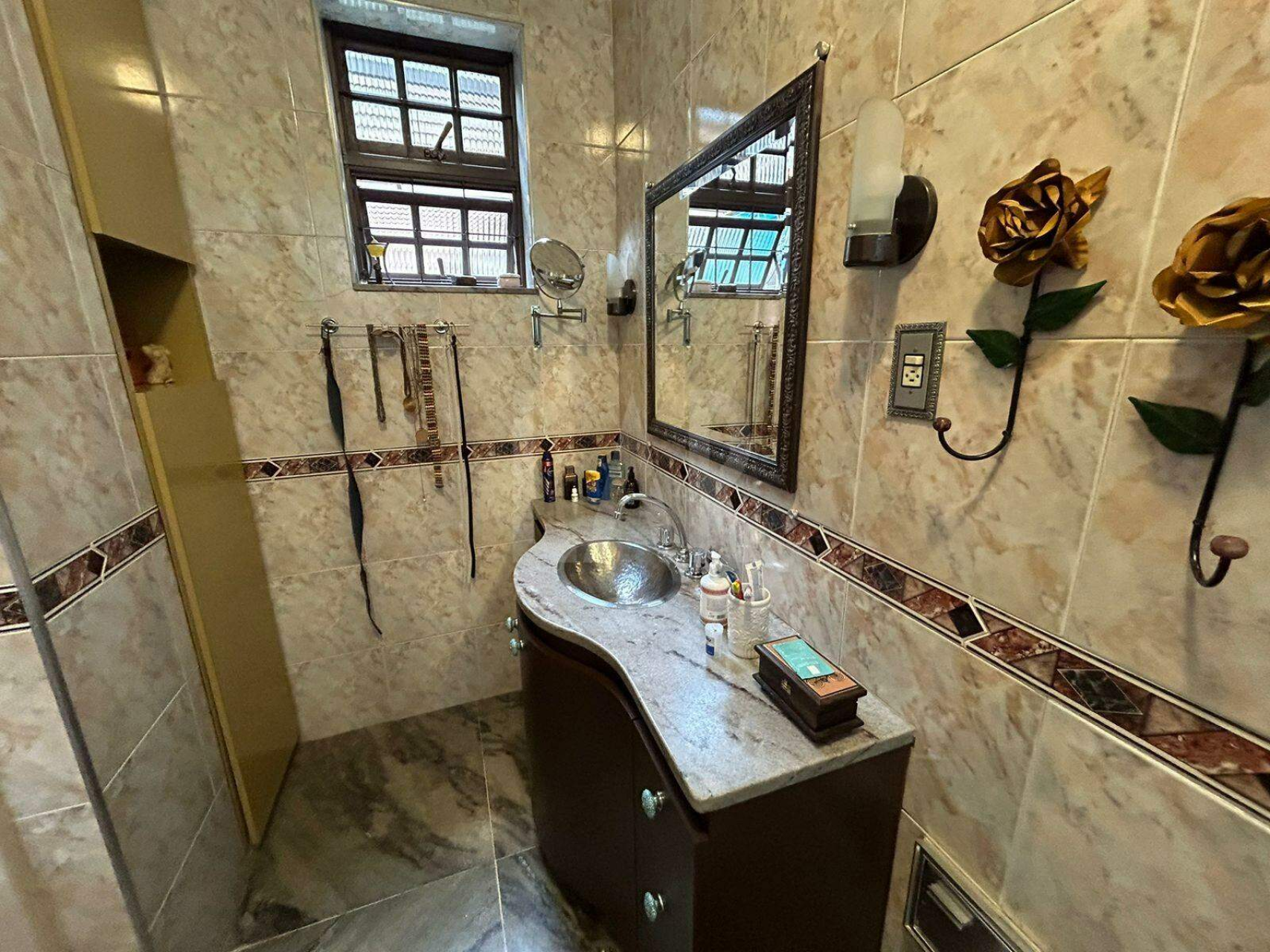 Casa de 4 quartos à venda, Itapoã, Belo Horizonte - MG