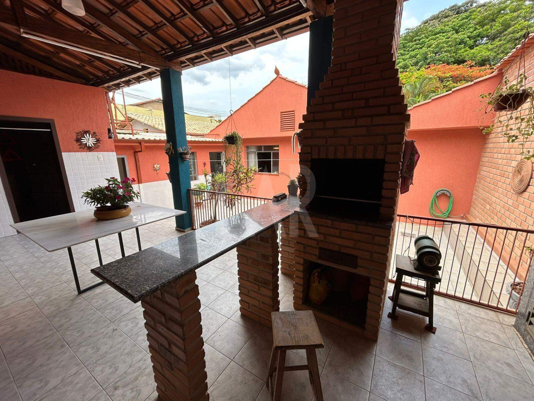 Casa de 4 quartos à venda, Itapoã, Belo Horizonte - MG