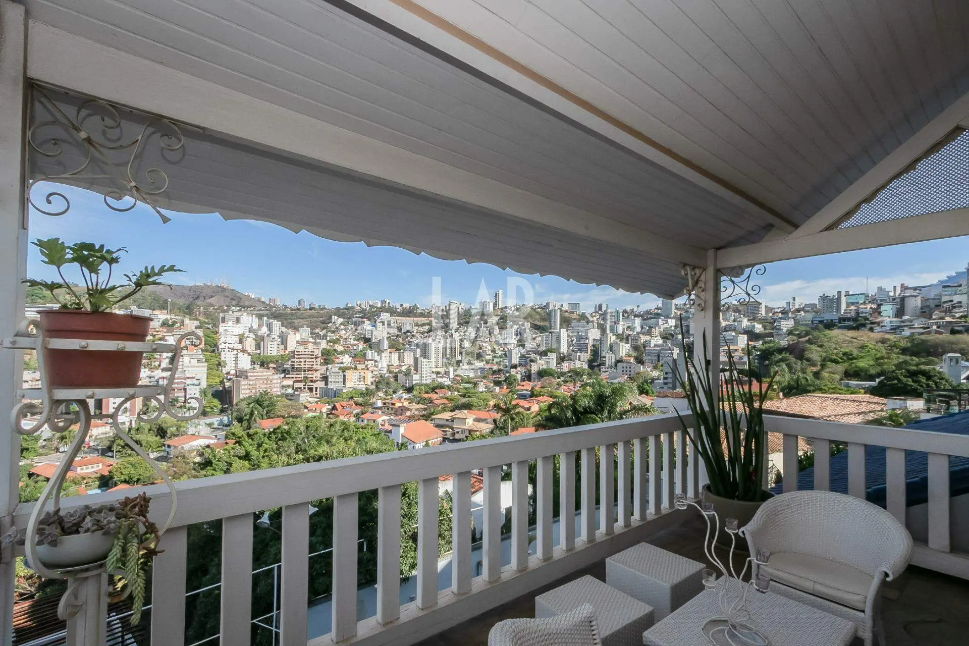 Casa de 6 quartos para alugar, São Bento, Belo Horizonte - MG