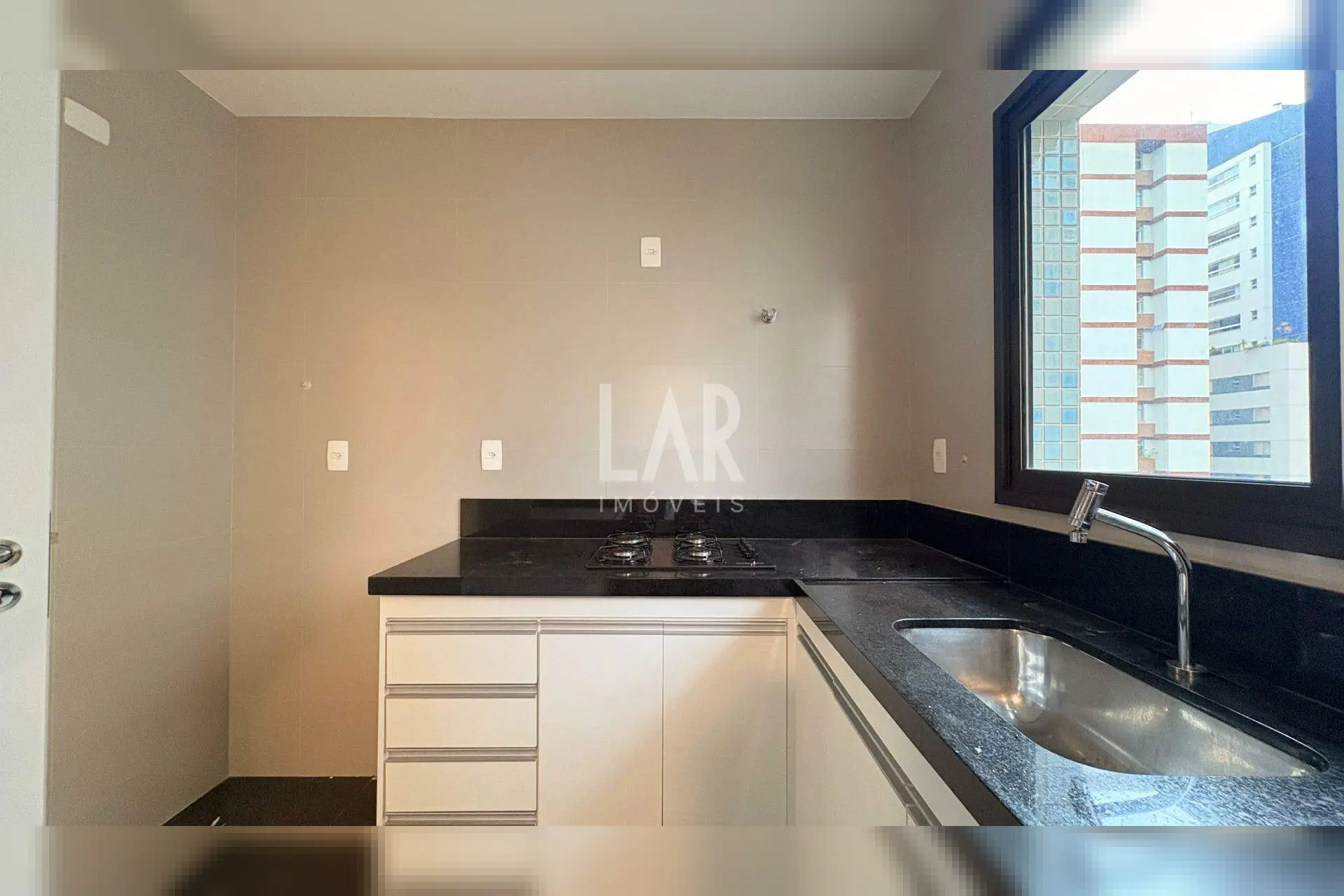 Apartamento de 2 quartos à venda, Lourdes, Belo Horizonte - MG